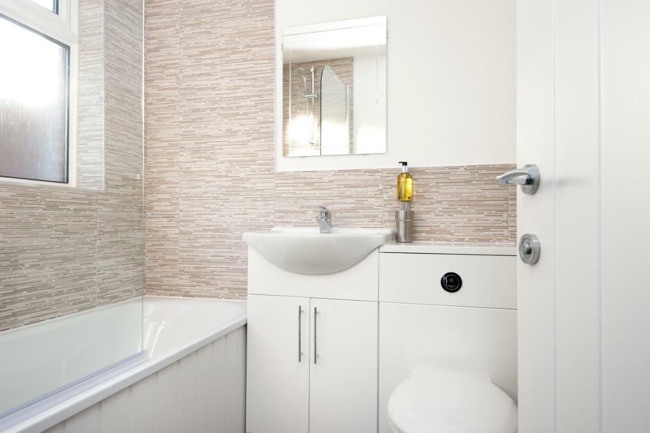 Morley Cottage - Modern 3 Bedroom, 2 Bathroom House With Garden In Southsea, Portsmouth Buitenkant foto